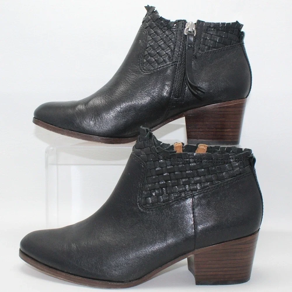COACH Ryer Black Leather Woven Fringe Ankle Boots - Size 7.5 B -‎ Excellent